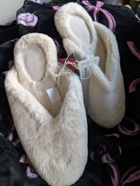 Universal Threads Plush Faux-Fur Slip-Ons in Cream